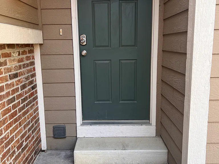505 Nigel Dr — Photo 2