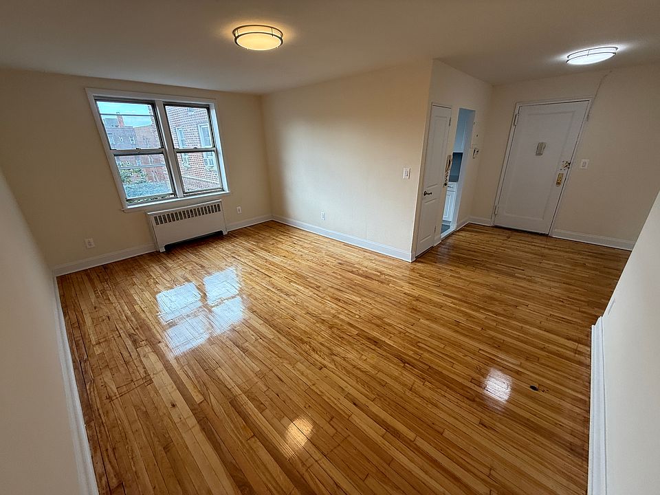 1st image of 142-30 Sanford Ave #2H