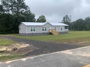 100 Scarlett Dr, Waycross, GA 31503