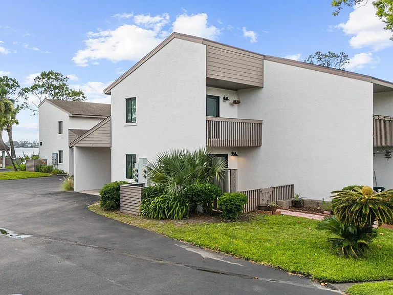 6901 N Lagoon Dr #1 — Photo 31
