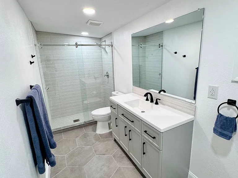 439 Carroll St — Photo 33