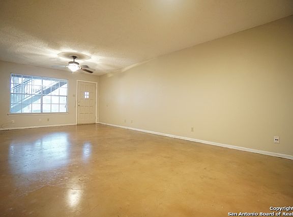 4th image of 626 Chauncey Dr APT 1
