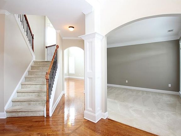 3rd image of 2396 Misty Rose Ln