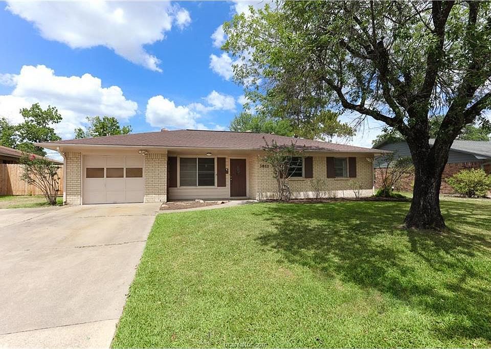 1st image of 3811 Tanglewood Dr
