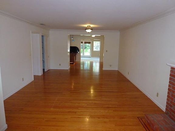5th image of 1481 Saint Francis Dr