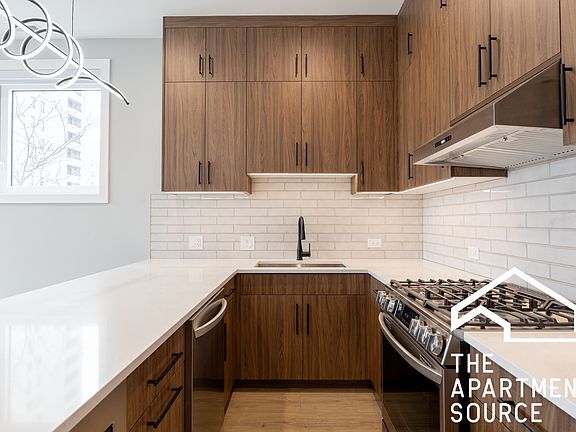 4th image of 3738 S Calumet Ave #2S