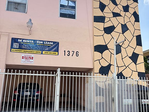 5th image of 1376 N Serrano Ave #Eab50ece9