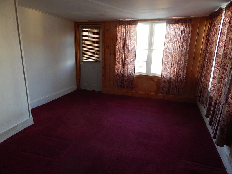 5th image of 4 Newton Street