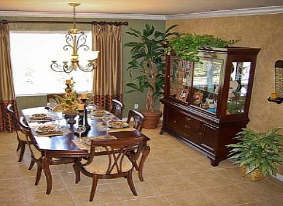 Formal Dining Room