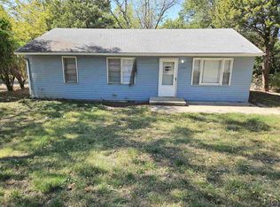 3433 SE Adams St, Topeka, KS 66605