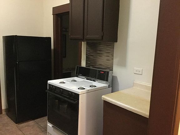 5th image of 706 S 6th Ave APT 1S
