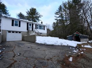 5 Durant Dr, Waterford, ME 04088