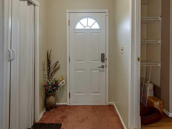 4th image of 4515 E 50th Ave