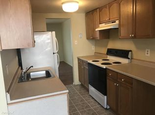 15 Pine Cone Ct, Baltimore, MD 21236