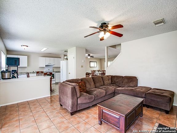 5th image of 15634 Legend Springs Dr