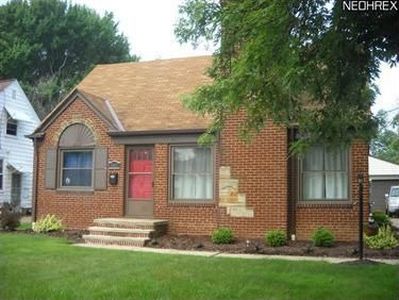 3900 W 210th St, Fairview Park, OH, 44126
