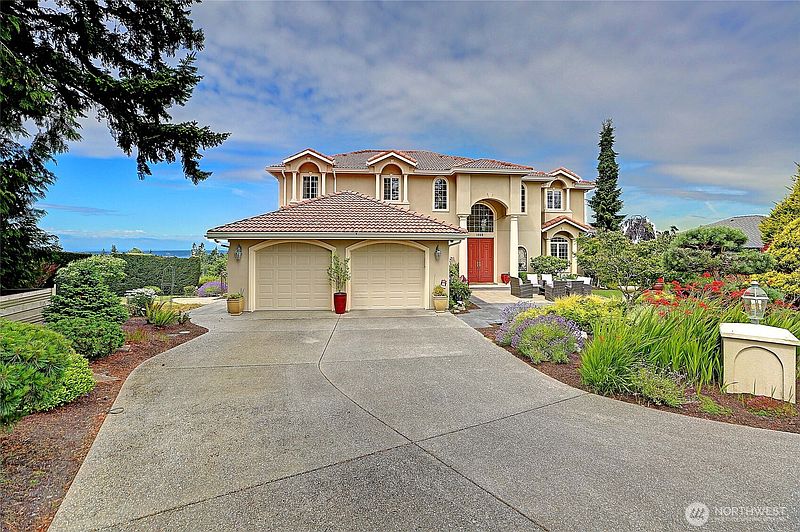 3rd image of 1009 Kingswood Drive