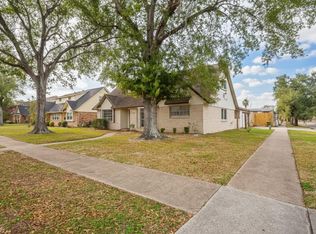 2007 S Rayburn Ct, Pasadena, TX 77502