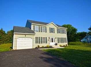 5190 Chestnut St, Emmaus, PA 18049