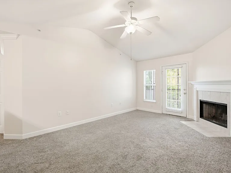 18367 Bridle Club Dr — Photo 4