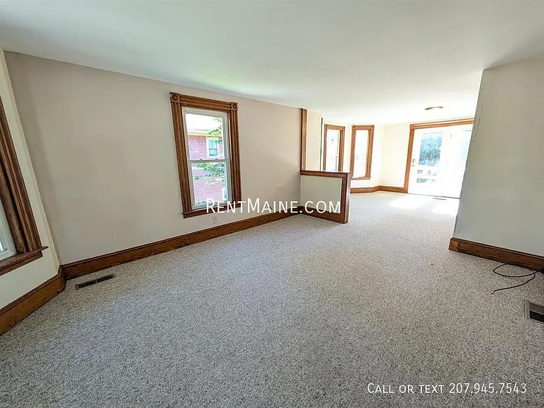 40 Dillingham St — Photo 11