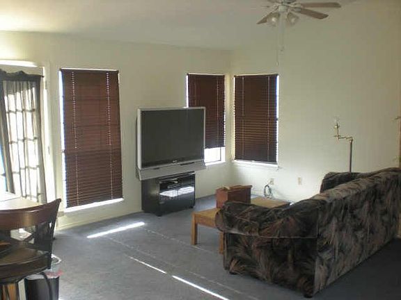 5th image of 3025 Hamlett Ct