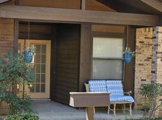 6 Shore Dr, Clinton, MS 39056