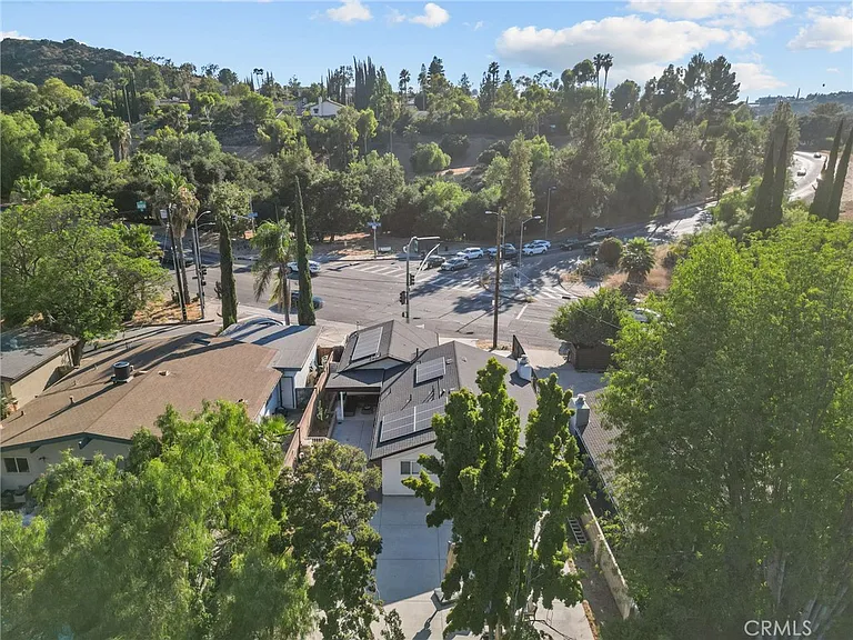 4700 Topanga Canyon Blvd — Photo 4