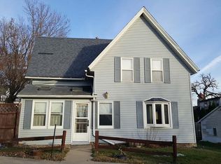 403 N Sales St, Anamosa, IA 52205