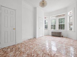 36 Hubbard Pl #1B, Brooklyn, NY 11210