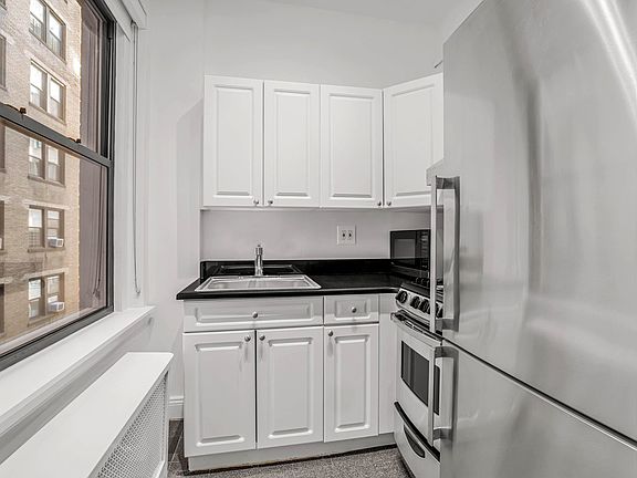 4th image of 12 E 86th St APT 434