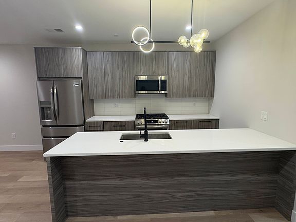 3rd image of 626 W Norris St #1A