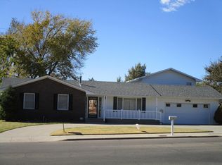 2011 Fleming St, Garden City, KS 67846