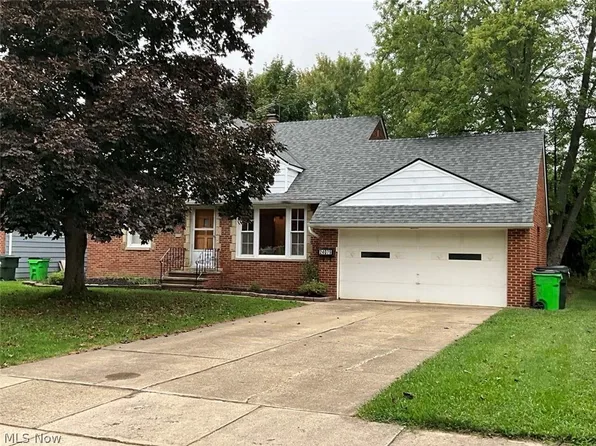 24079 Glenbrook Blvd, Euclid, OH 44117