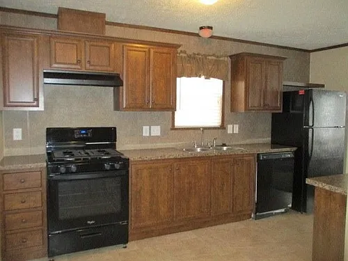 1205 Peach St photo 1