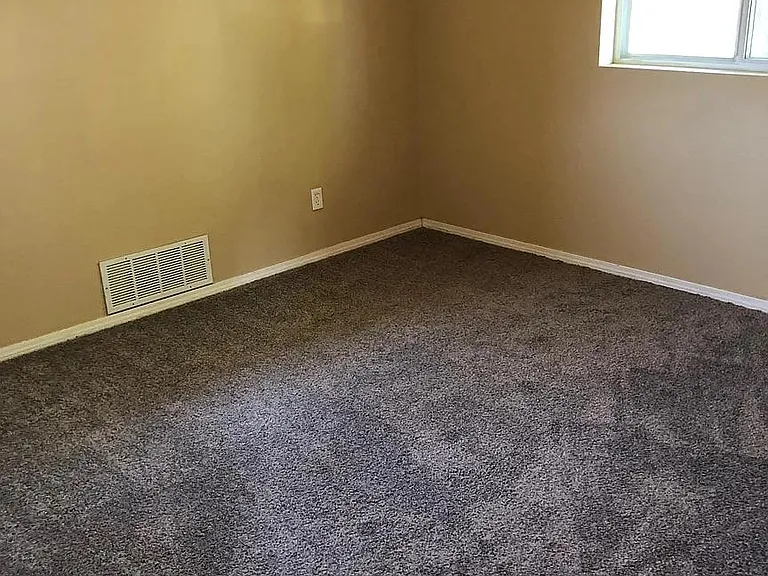 3851 Linda Vista Ln — Photo 5