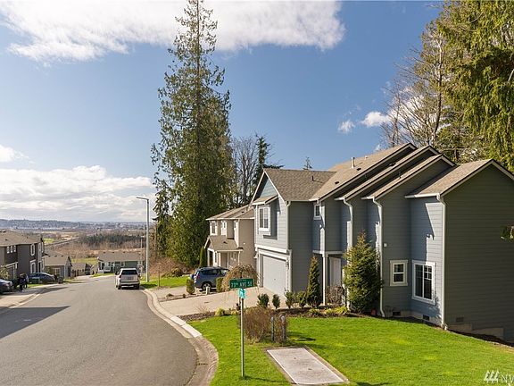 2nd image of 7227 17th Pl SE
