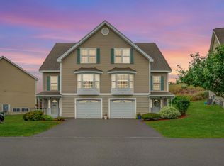 10 Canterberry Court #B, Hudson, NH 03051