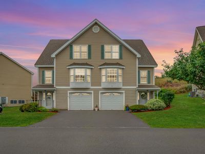 10 Canterberry Court #B, Hudson, NH, 03051