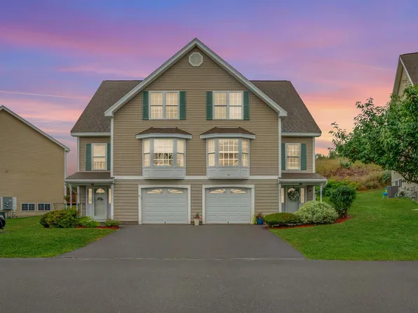 10 Canterberry Court #B, Hudson, NH 03051