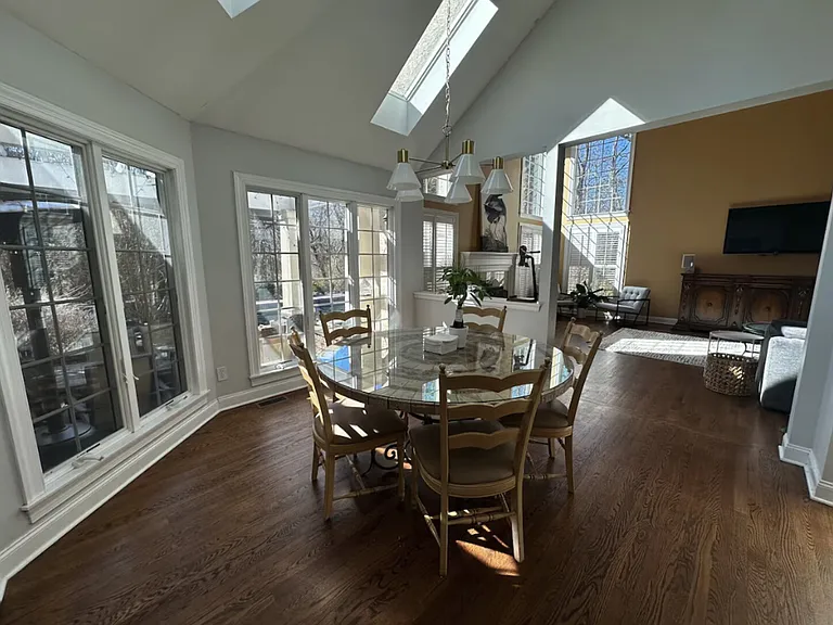 Fairway Dr — Photo 26