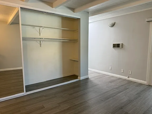 2122 Huntington Ln #3 — Photo 12