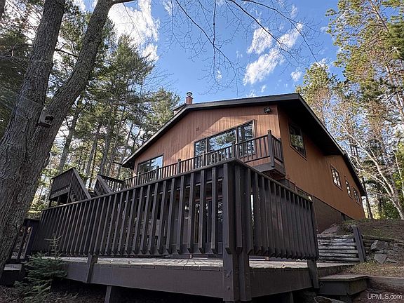 4th image of 274 Riverside Rd