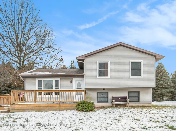 6070 E Price Rd, Saint Johns, MI 48879