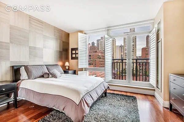 Rented by Compass | media 14