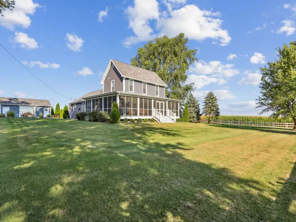 5511 N Martin Rd, Champaign, IL 61822