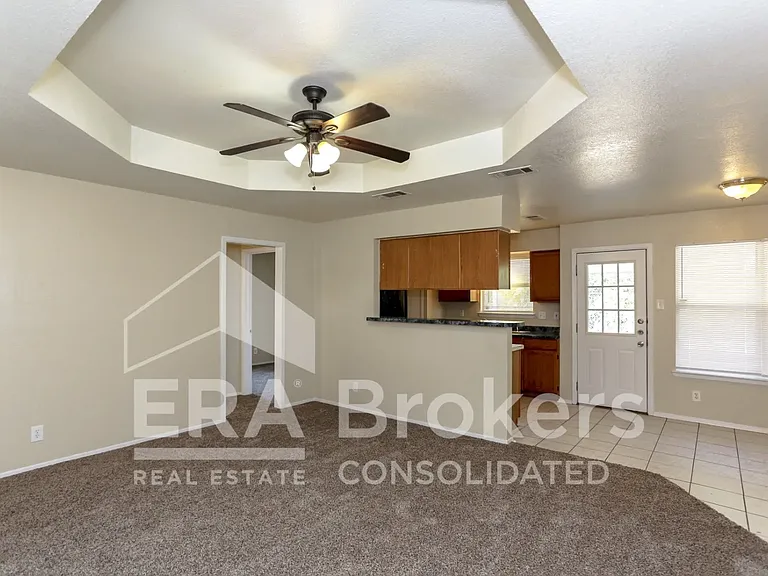 4903 Ridge Cir — Photo 3