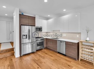 4516A 40th Ave SW, Seattle, WA 98116