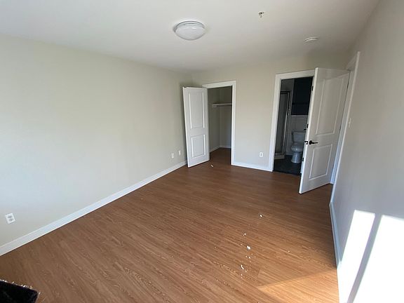 2nd image of 203 Main St #2B