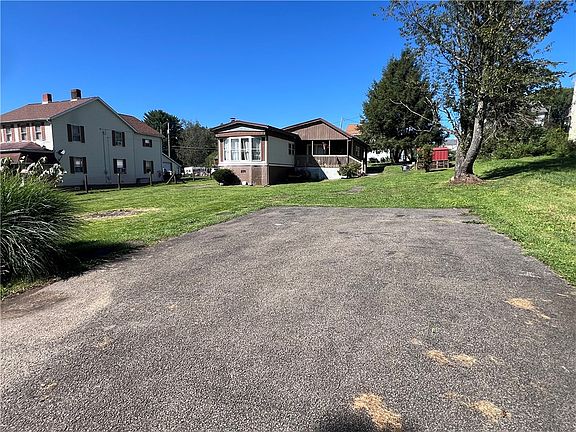 4th image of 783 Walnut Hill Rd